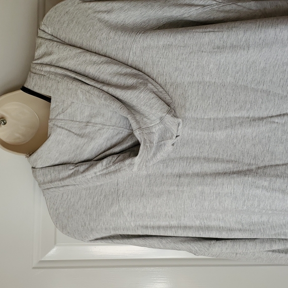 Fabletics tunic - Picture 4 of 7